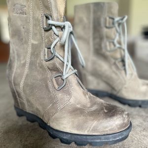 Sorel women’s boots Joan of Ark